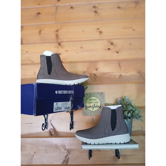 Brothers United Shoes - Brothers United Women's Connecticut Leather Sneaker Boots Taupe Suede Size 8